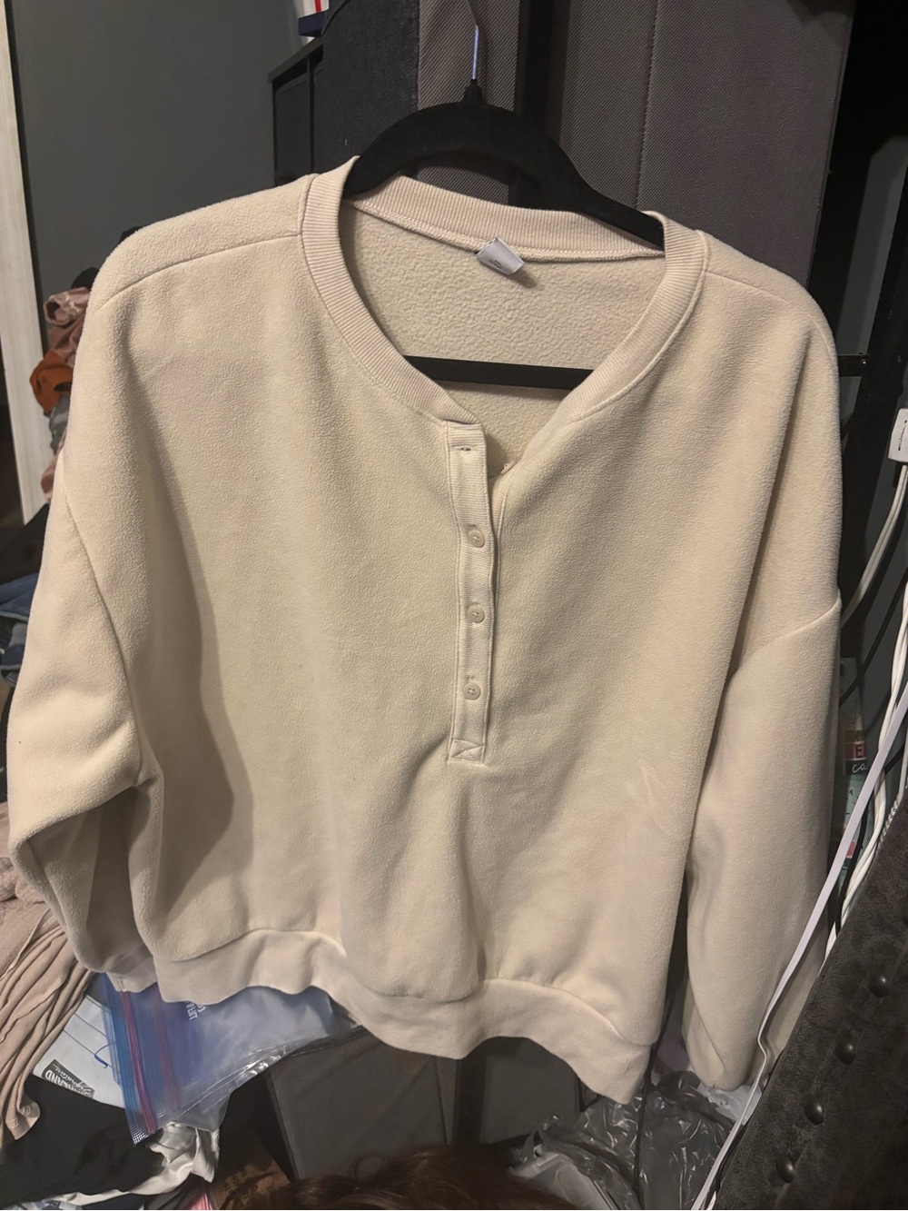 Old Navy Cream Henley Fleece Pullover